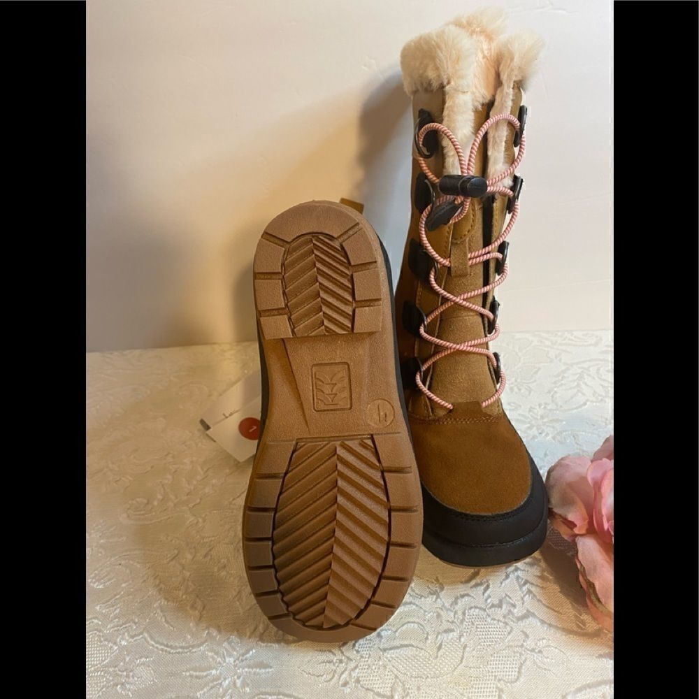 🎉All in Motion Kids Alberta winter Boots Sizes: Various